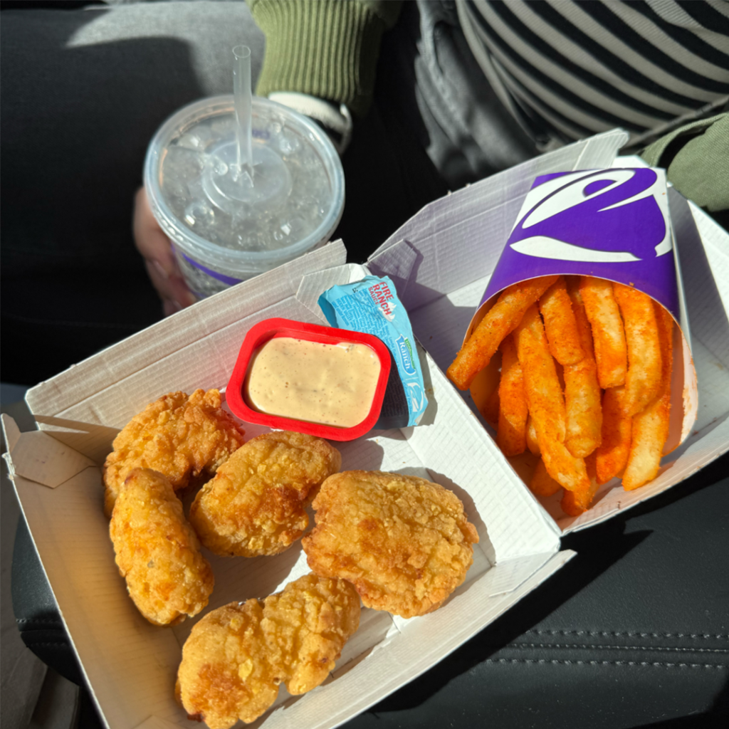 10 Piece Crispy Chicken Nuggests Combo